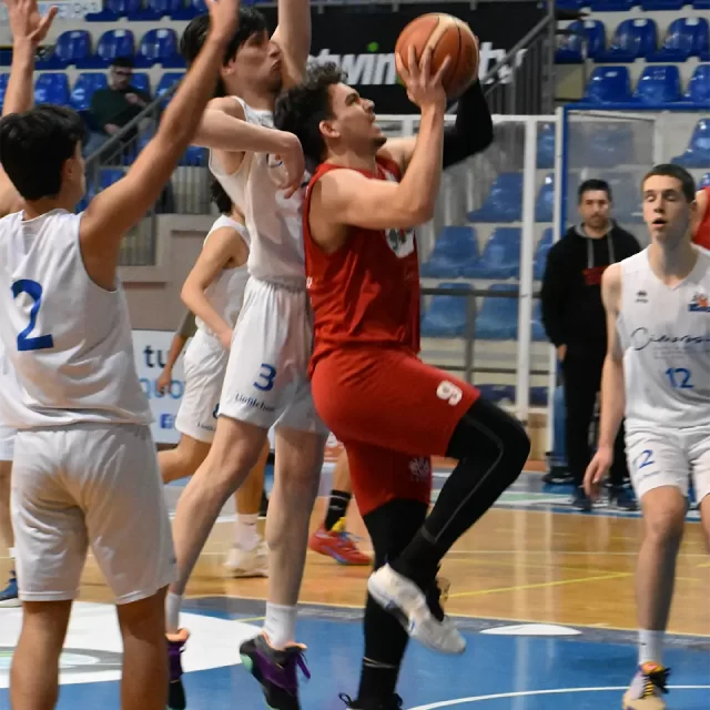 Caio Palmieri Seif - Basketball Player - Small Forward - Photo 02 - Mar-04-2023