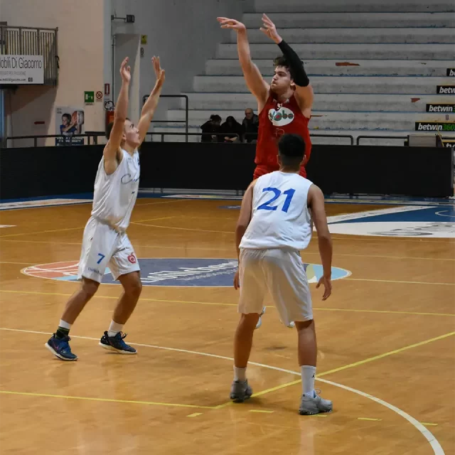 Caio Palmieri Seif - Basketball Player - Small Forward - Photo 12 - Mar-04-2023